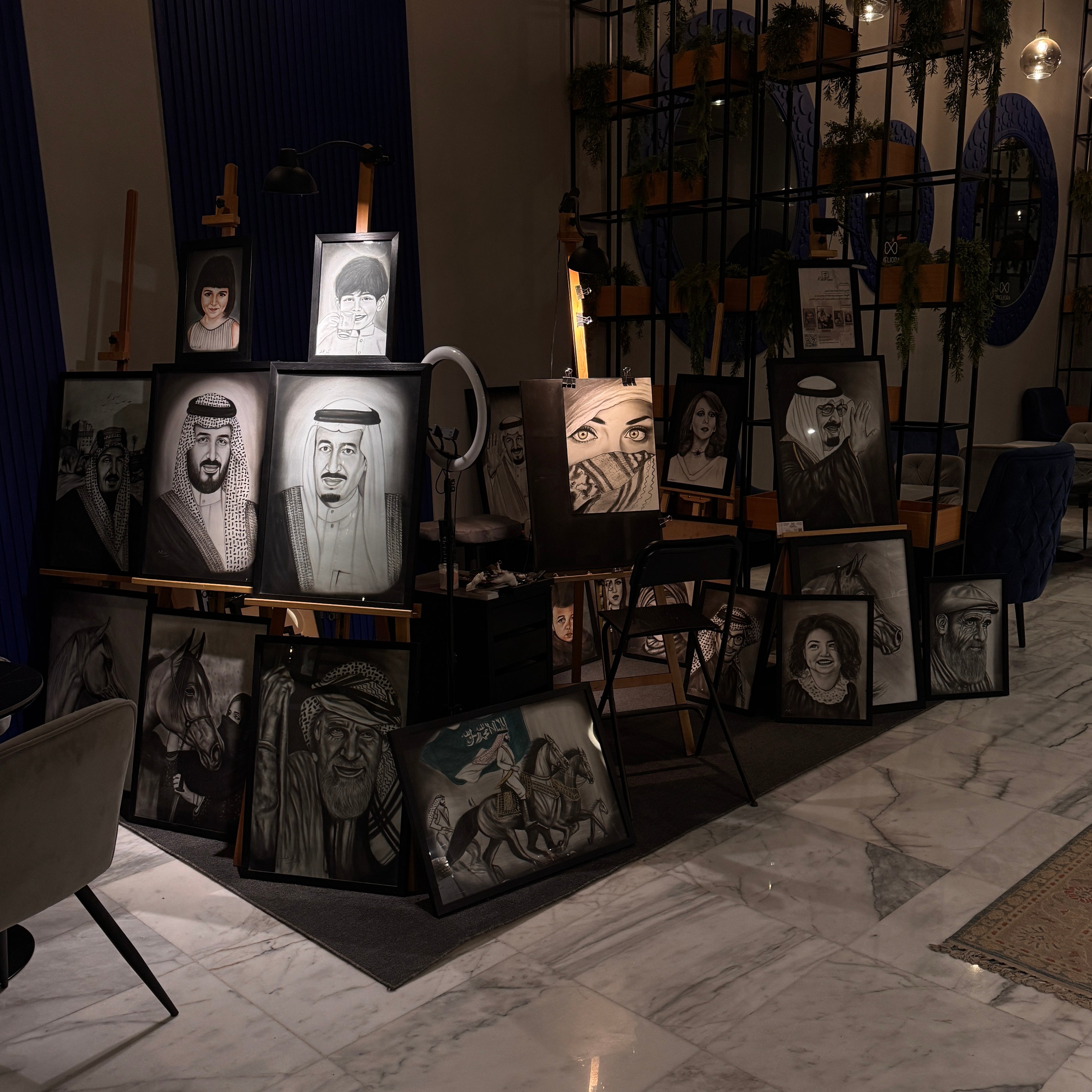 رسم صور شخصية حسب الطلب ,رسم بورتريه وشخصيات ,رتوش فنان